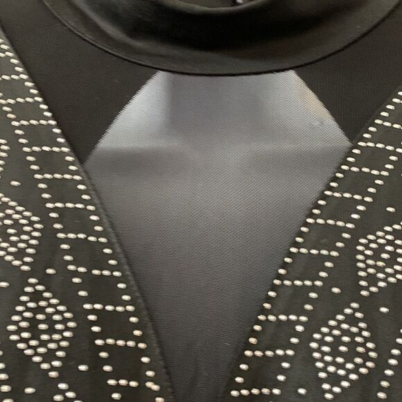 Branded size large front and sleeve sequined black bodysuit - Picture 4 of 9